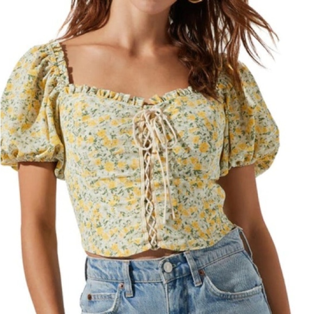 ASTR the Label Lace UP Floral Puff Sleeve Top - Size S